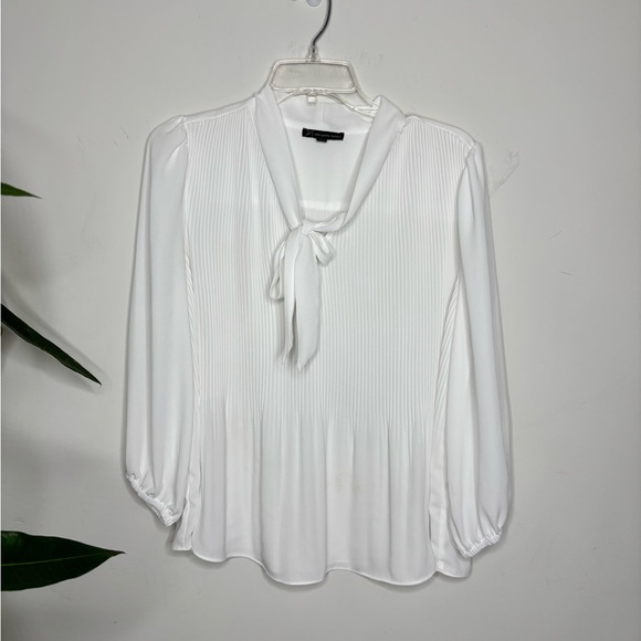 Adrianna Papell White Pleated Blouse Front Tie Detail Preppy Romantic Small BNC6 - Picture 1 of 6